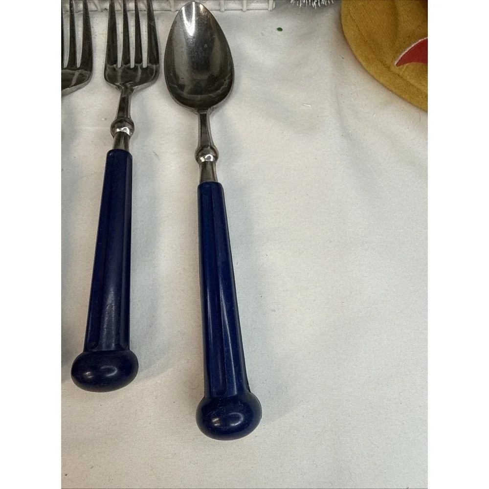 Flatware,Oxford Hall 4 Forks 1 Spoon 4 Knifes Blue Handle Stainless Japan VTG.